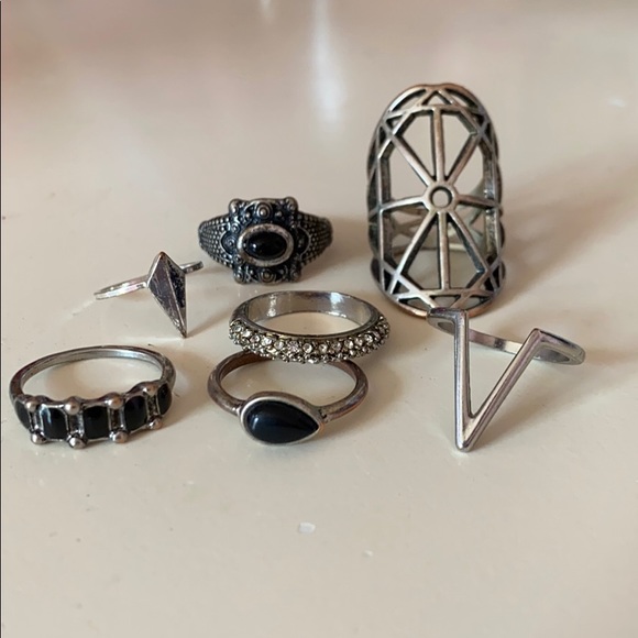 Jewelry - *4/$24* Silver/Black Ring Assortment Bundle